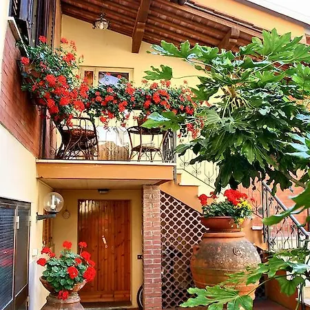 Primettahouse 3* Σαν Τζιμινιάνο